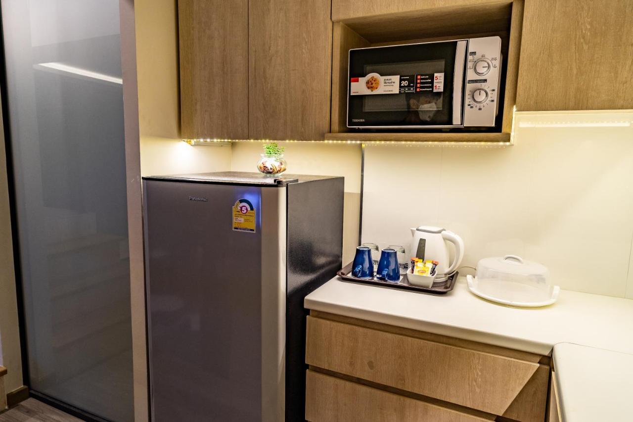 Hotel Z Zpaze Банкок Екстериор снимка