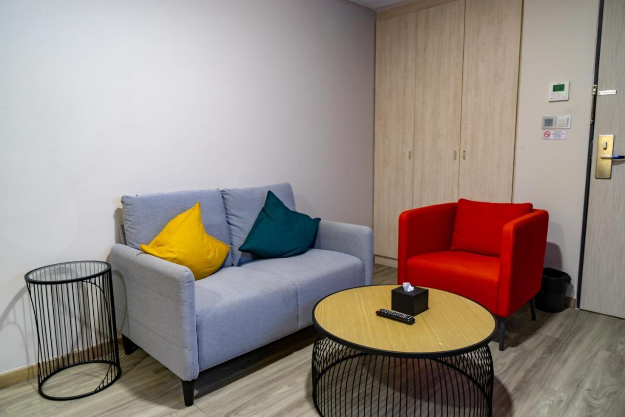 Hotel Z Zpaze Банкок Екстериор снимка