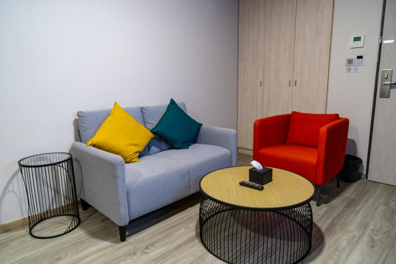 Hotel Z Zpaze Банкок Екстериор снимка
