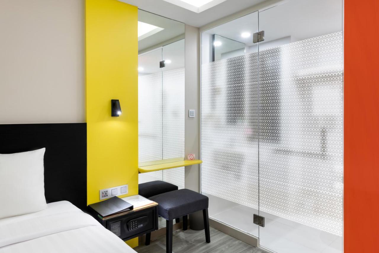 Hotel Z Zpaze Банкок Екстериор снимка